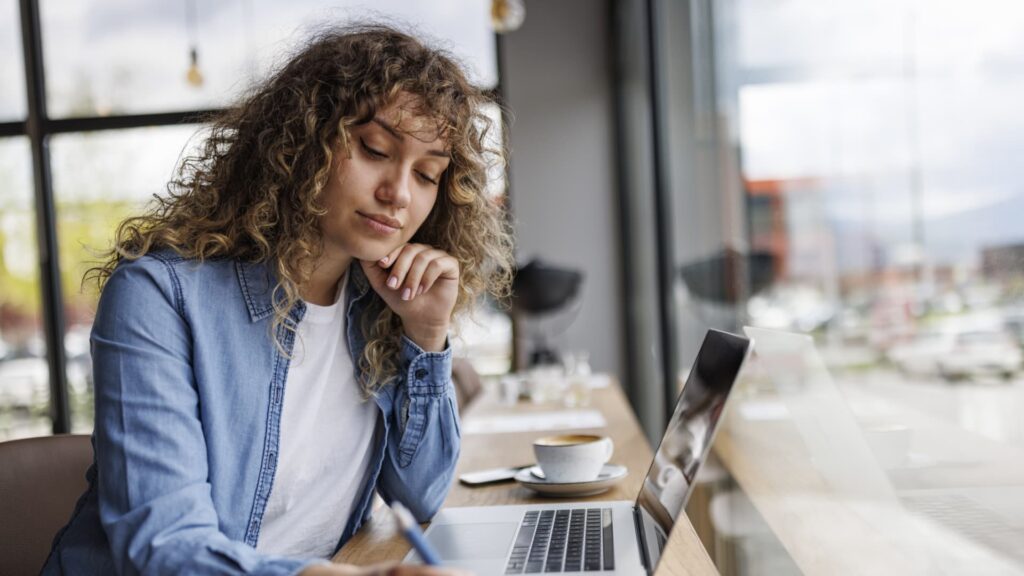 Avoid ChatGPT Overuse on LinkedIn: Sound Authentic Don't make this mistake when using ChatGPT on your LinkedIn profile: It doesn't 'sound very passionate or very authentic'